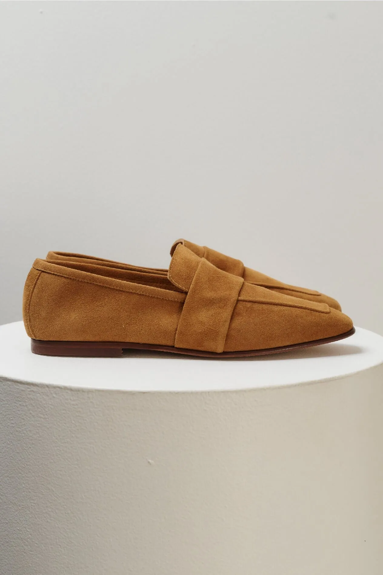 Art. 06 Loafer in Suede Cuoio
