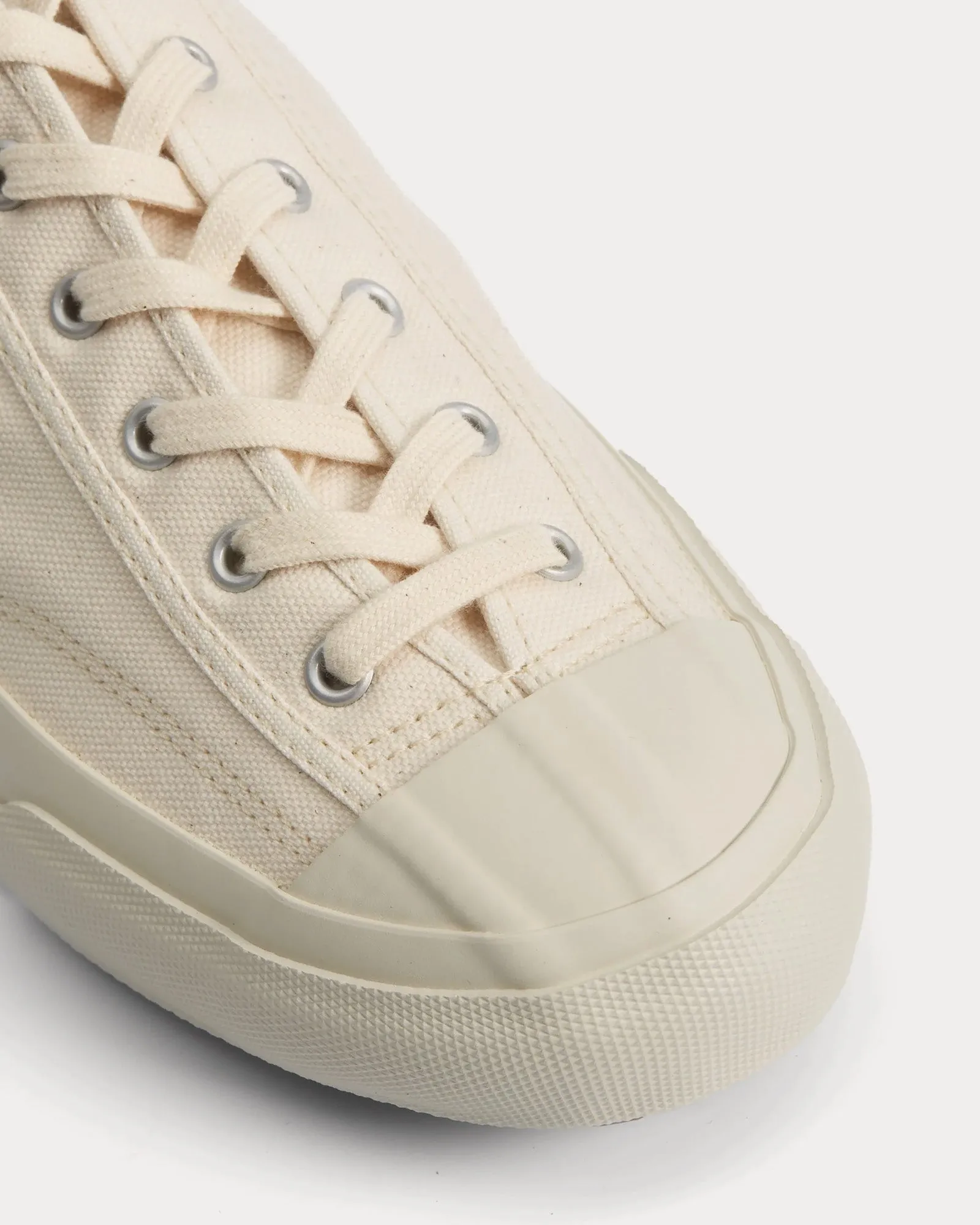 Gym Classic Canvas White Low Top Sneakers