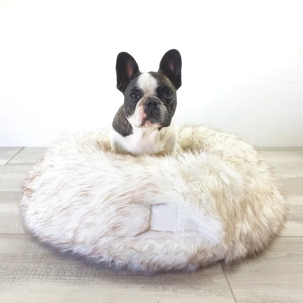 L'amour Snug Dog Bed - White & Brown Fur Tips