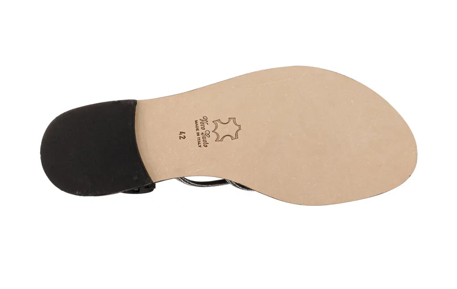 PF AIRSTRIP BLACK