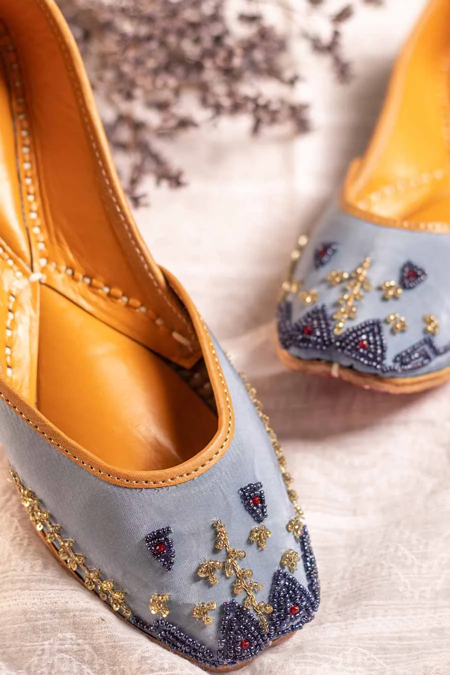 Sky Blue Alishan Embroidered Jutti