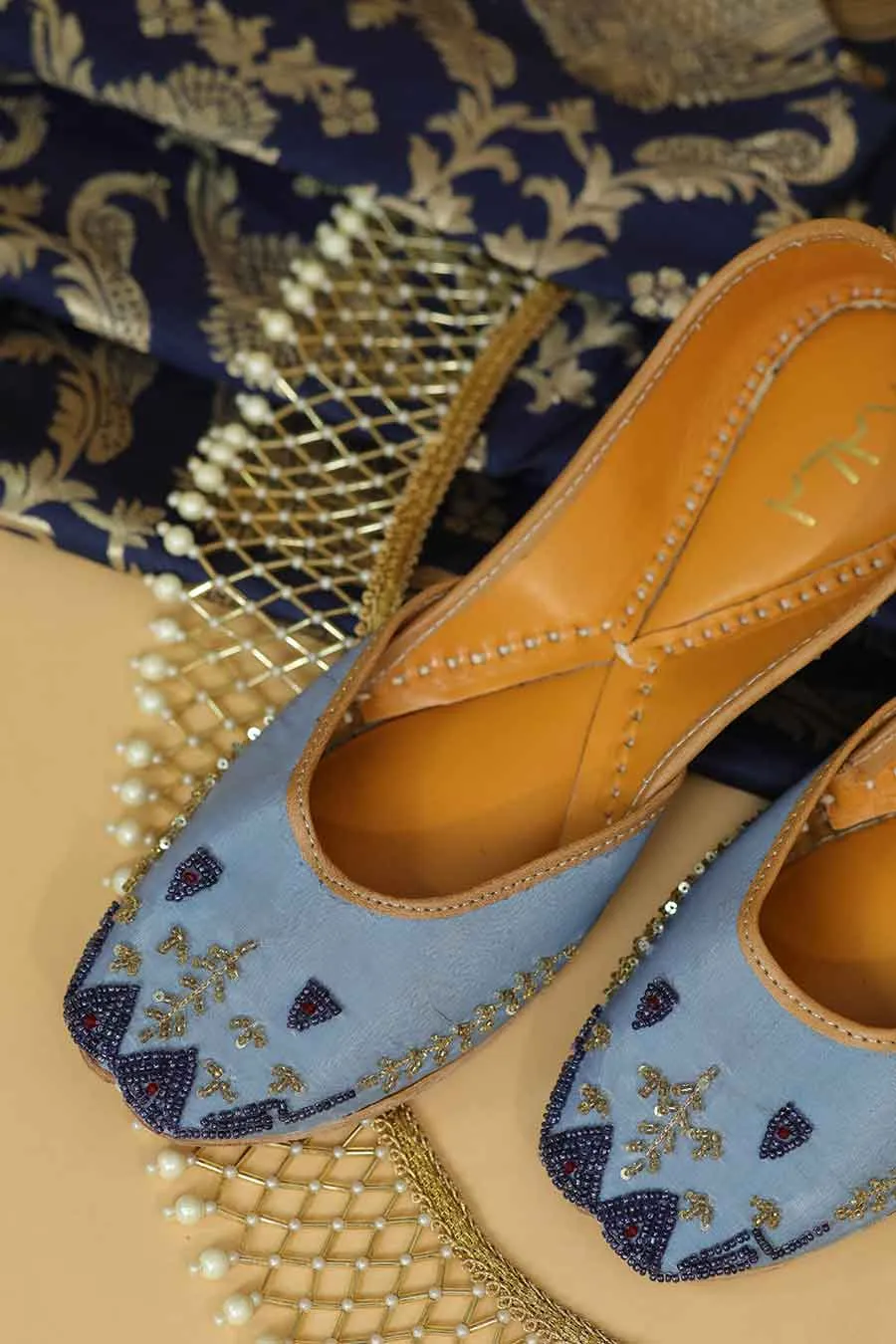 Sky Blue Alishan Embroidered Jutti