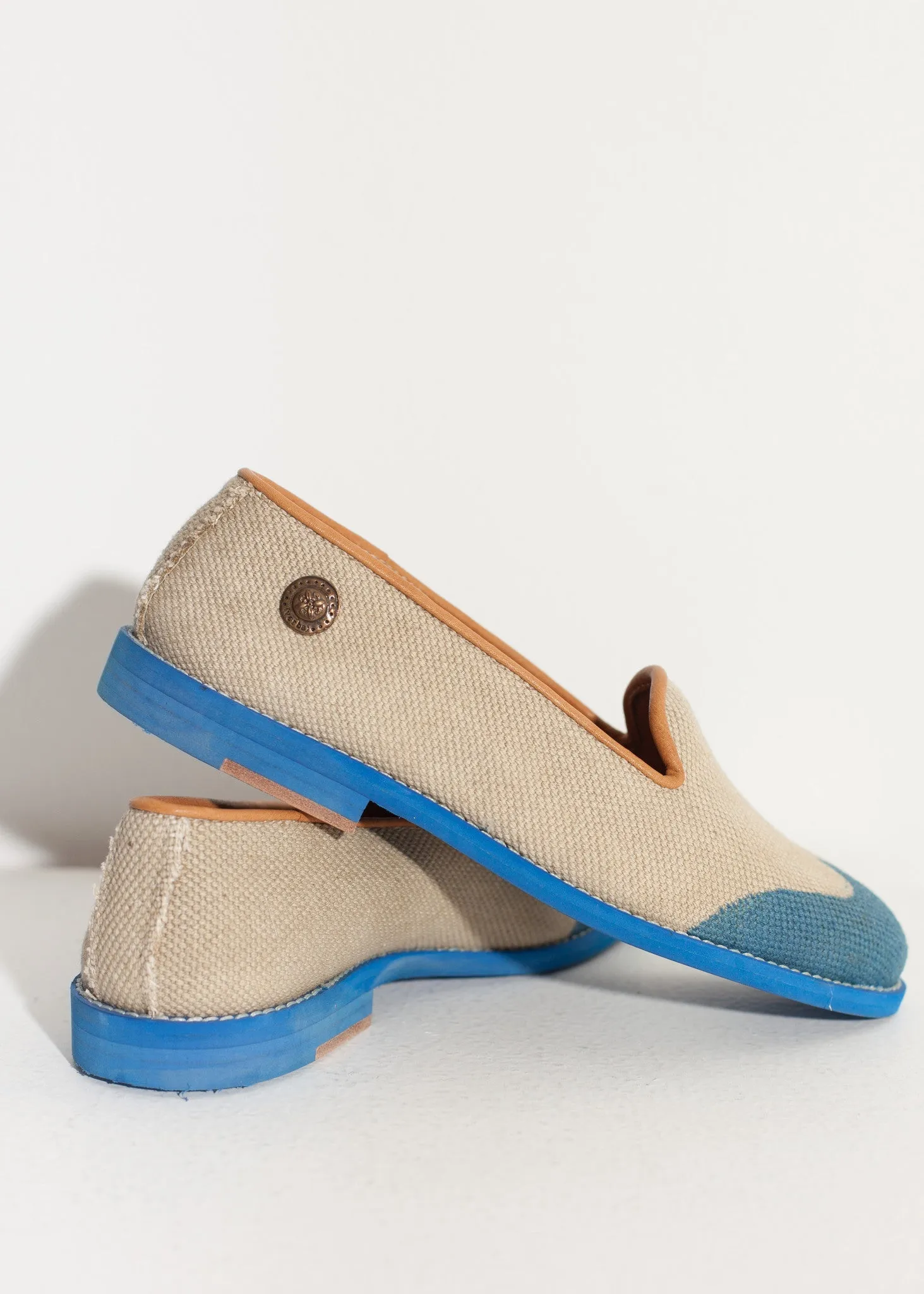 Wingtip Loafer in Blue - A Stylish and Fashionable Choice